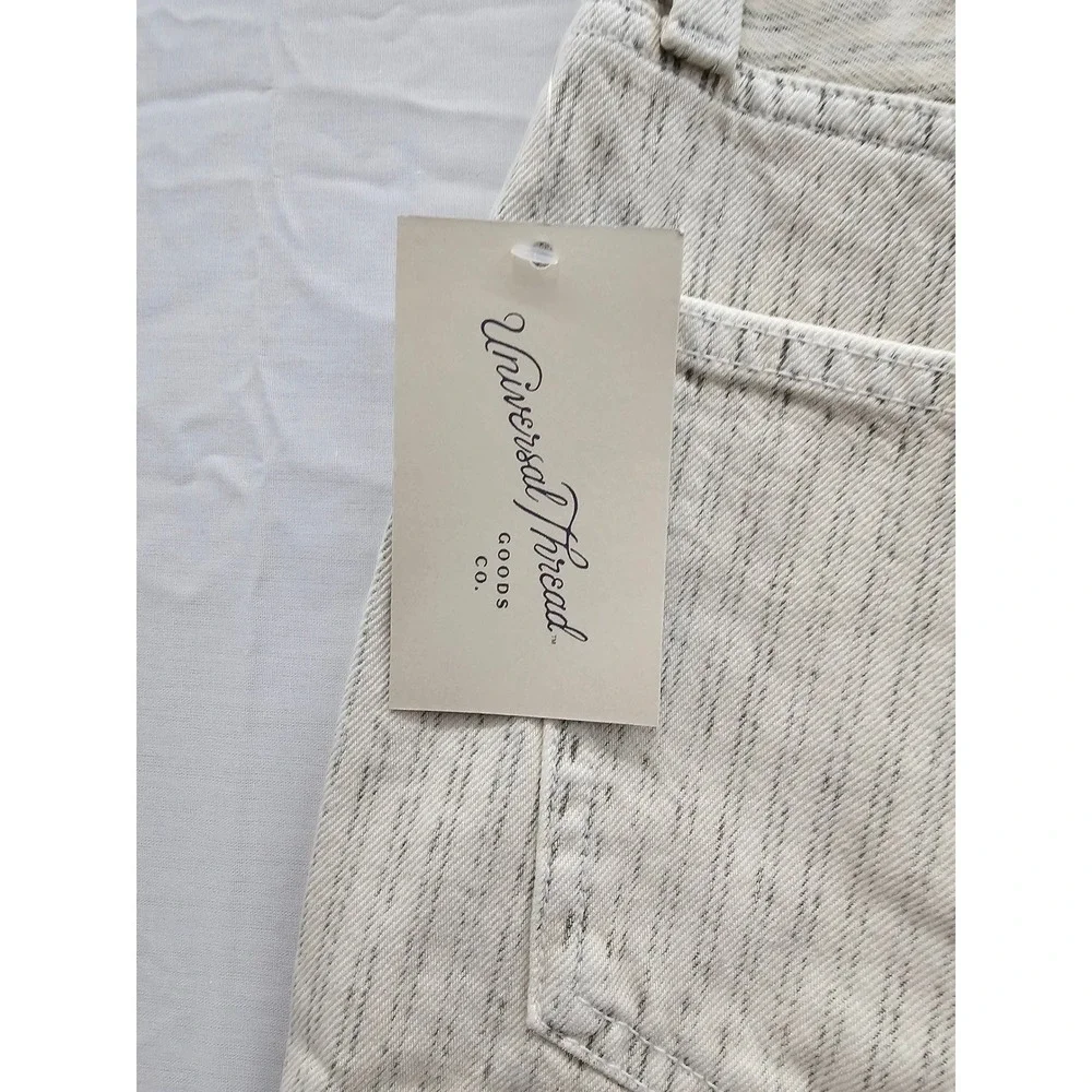 Universal Thread Womens High Rise Shorts White Cotton Distressed Casual Size 00